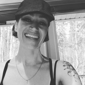 Meet your Posher, Kim